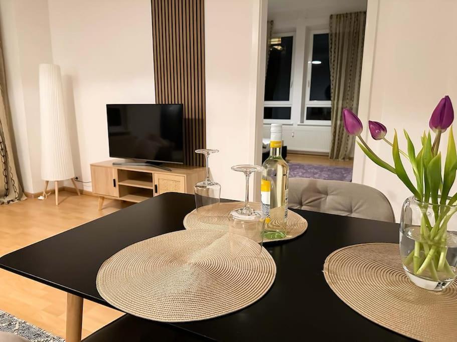 Gemuetliche 2-Zimmer Wohnung Im Zentrum Neumuenster Exterior photo